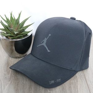 Men’s Jordan Dry-Fit Cap